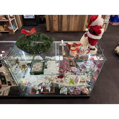 Booth 21 currently occupied by consignor DE069