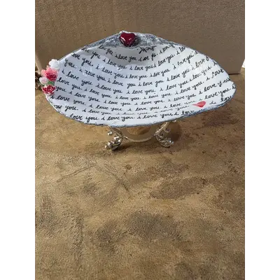 Stand w Decoupage Shell