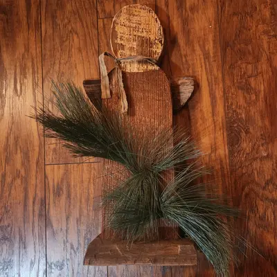 Tall wooden angel w/ pine,'.5 in.