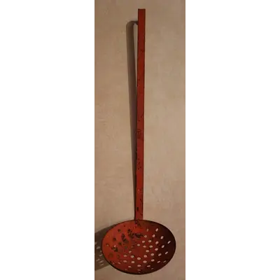 Long handled red strainer, 22inches