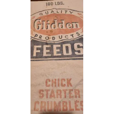 Glidden Feeds chick starter feed bag