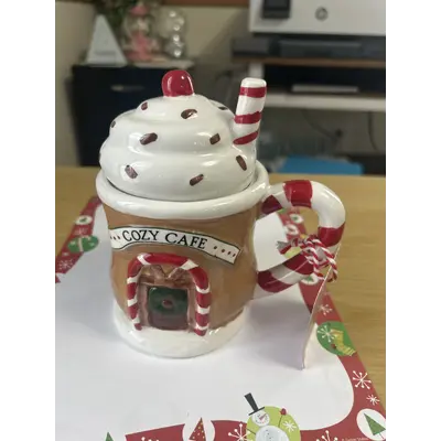 cozy cafe mug with lid