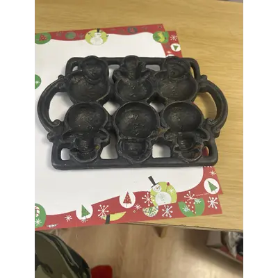 vtg cast iron snowman baking pan