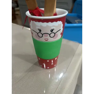 Mrs Clause coffee cup hand silicone wrap
