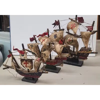 3pc set Nina, Pinata, Santa Maria wooden ships