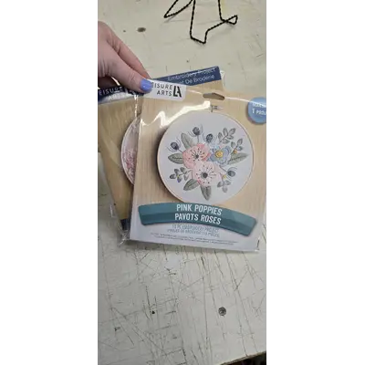 Embroidery Hoop Project Kit Flowers Assorted
