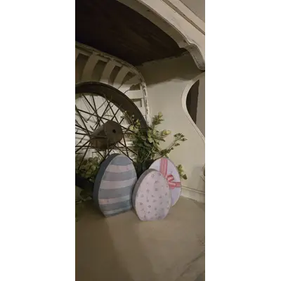 Set of 3 Wood Egg Sitter