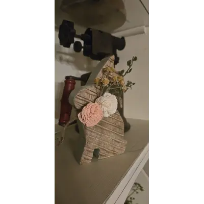 Textured Wood Bunny Rabbit w Wood Flowers