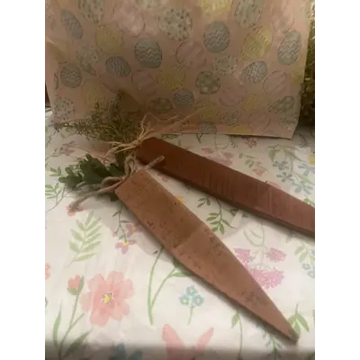Lg Wood Carrots