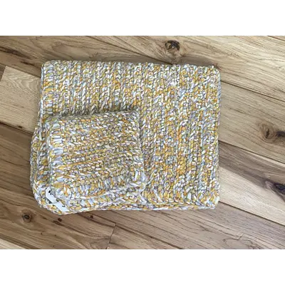 Crochet blanket + Lovey Velvet White / Yellow / Gray