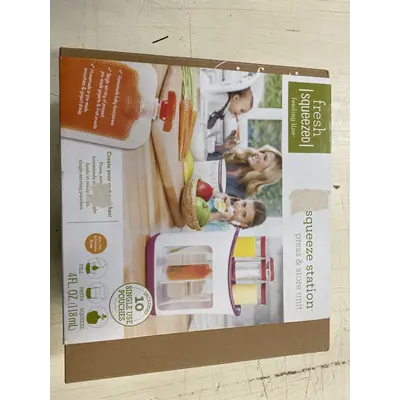 Infantino Squeeze Station + 10 single use pouches
