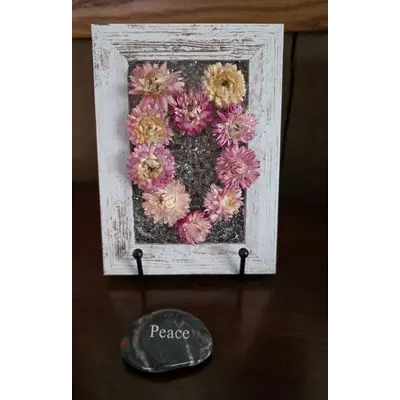 4x6 pink strawflower heart  on glass