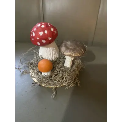 3 mushrooms wood and clay