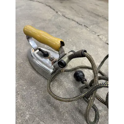 American Beauty Automatic iron