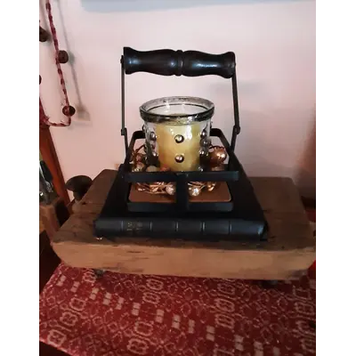 Square  caddy with  ring & candle