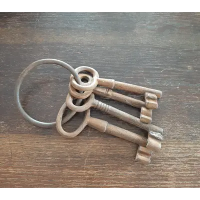 Large chunky set of keys