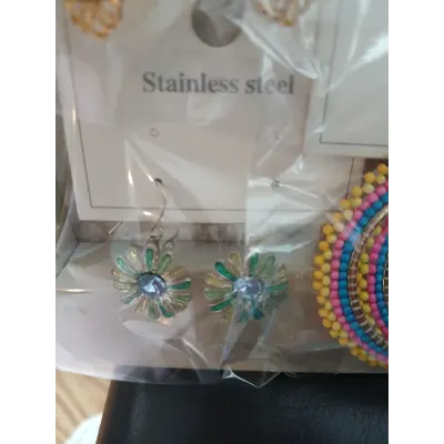 Vintage blue/ silver flower pierced earrings