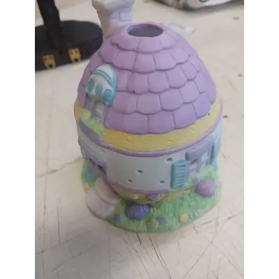 Vintage AGC easter egg candle holder