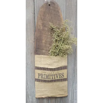 Old & Early Primitives Hanger