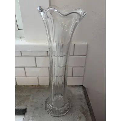 Vase, medium 3 inch wide