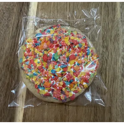 Cheesecake stuffed Fruity Pebbles