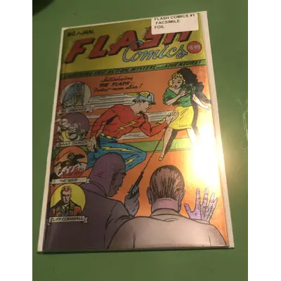 Flash Comics #1 (2025) Facsimile Reprint Foil Comic