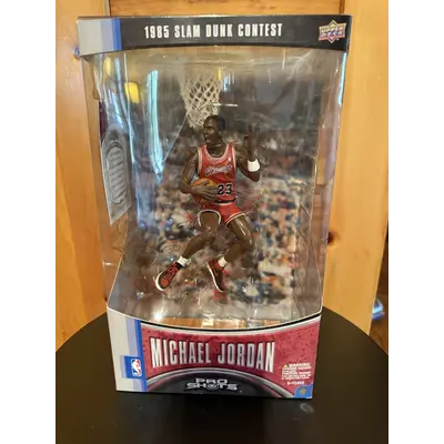 Upper Deck 1988 Michael Jordan Pro Shots Slam Dunk Champion 2009 Action Figure