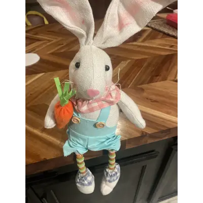 Easter shelf bunny