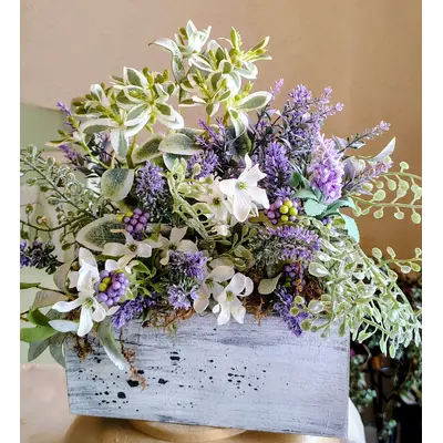 Shabby Chic Lavender Arrangement kw